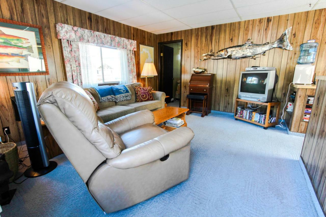 Scenic Bay Float Home Hideaway Athol Buitenkant foto